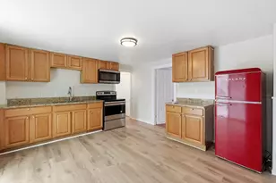 26 Tower St, Webster, MA 01570 - Photo 7
