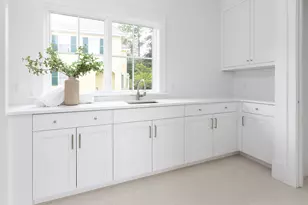 68 Clyde St, Brookline, MA 02467 - Photo 21
