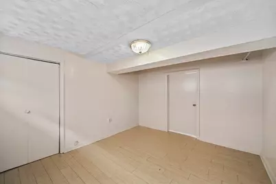 8 Hillview Ave, Boston, MA 02131 - Photo 29