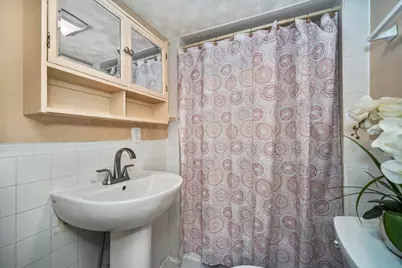 8 Hillview Ave, Boston, MA 02131 - Photo 27