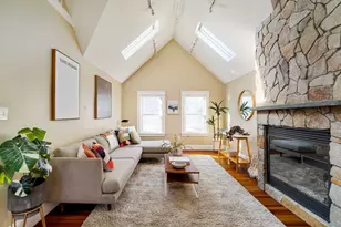 148 Lowell St, Somerville, MA 02143 - Photo 9