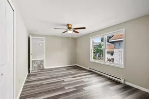 25 Carver St, Worcester, MA 01604 - Photo 9