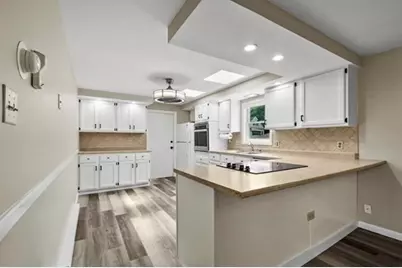 25 Carver St #1, Worcester, MA 01604 - Photo 3