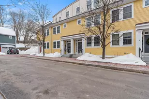129 Merrimac, Newburyport, MA 01950 - Photo 19