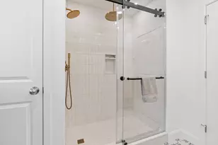 129 Merrimac, Newburyport, MA 01950 - Photo 11