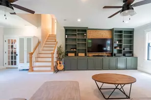 8 Lowell St, Billerica, MA 01862 - Photo 37