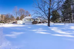 12 Curve St, Waltham, MA 02452 - Photo 3