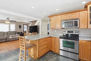 66 Racicot Ave, Webster, MA 01570 - Photo 9