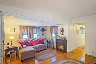 9 King Dr, Wareham, MA 02576 - Photo 3