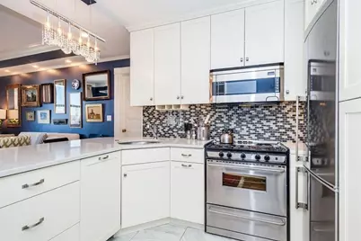 21 Beacon St #5I, Boston, MA 02108 - Photo 3