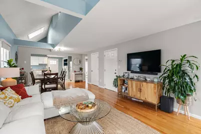 13 Fayette St #3, Beverly, MA 01915 - Photo 3