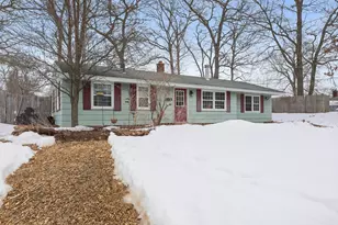 48 Donna Rd, Bellingham, MA 02019 - Photo 3