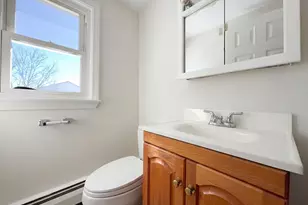 2 Perreault Ave, Billerica, MA 01821 - Photo 15