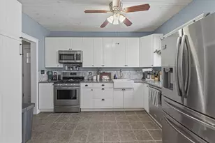 421 Maxfield St, New Bedford, MA 02740 - Photo 7