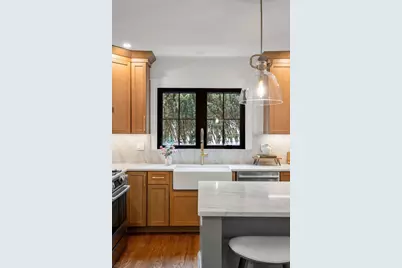 25 Barnard Ave, Watertown, MA 02472 - Photo 7