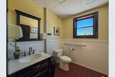 1940 Highland Ave, Fall River, MA 02720 - Photo 27