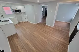 20 Ashland St, Haverhill, MA 01830 - Photo 13