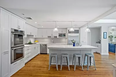 6 Meadowbrook Rd, Wellesley, MA 02481 - Photo 3