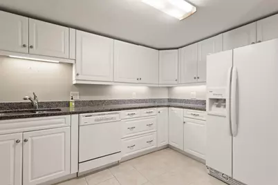 380 Place Ln #380, Woburn, MA 01801 - Photo 11