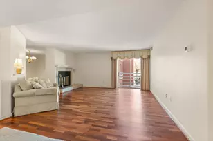 380 Place Ln, Woburn, MA 01801 - Photo 3