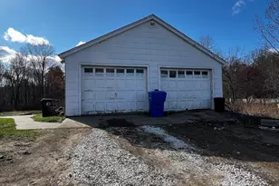 534 S West St, Agawam, MA 01030 - Photo 3