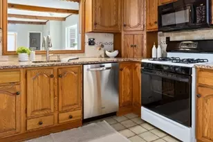 17 Court St, Medford, MA 02155 - Photo 15