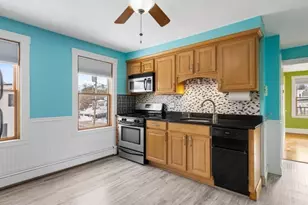 15 Hillock St, Boston, MA 02131 - Photo 13