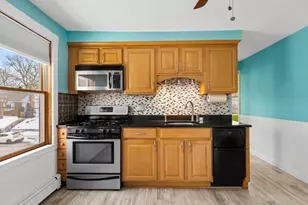 15 Hillock St, Boston, MA 02131 - Photo 15