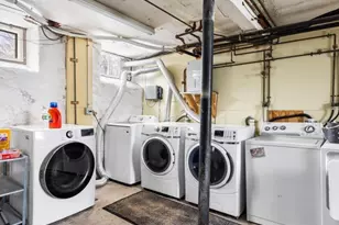 15 Hillock St, Boston, MA 02131 - Photo 29