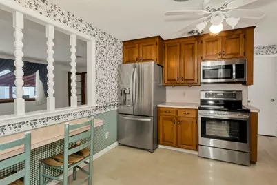 404 Brush Hill Ave, West Springfield, MA 01089 - Photo 7