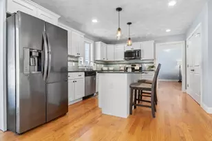 31 Floyd Ave, Tewksbury, MA 01876 - Photo 9