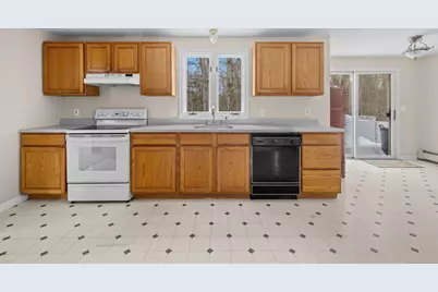 220 Alana Dr, Northbridge, MA 01534 - Photo 15