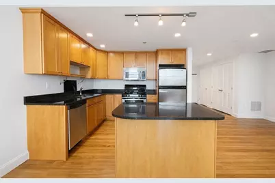 10 Kearney Sq #407, Lowell, MA 01852 - Photo 3