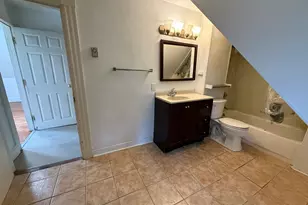 107 Bloomfield St, Boston, MA 02124 - Photo 15