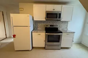107 Bloomfield St, Boston, MA 02124 - Photo 3