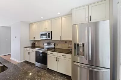 18 Devlin Dr, Chicopee, MA 01020 - Photo 9