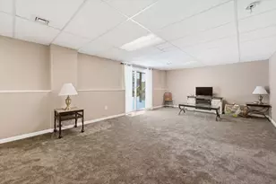 18 Devlin Dr, Chicopee, MA 01020 - Photo 31