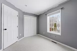 18 Devlin Dr, Chicopee, MA 01020 - Photo 29