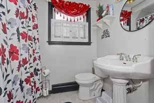 1730 Carew St, Springfield, MA 01104 - Photo 17