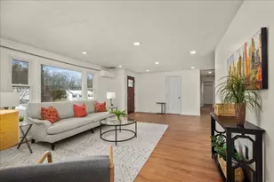 28 Lynnwood Ln, Worcester, MA 01609 - Photo 3