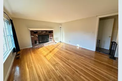 91 West Main St #1, West Brookfield, MA 01585 - Photo 5