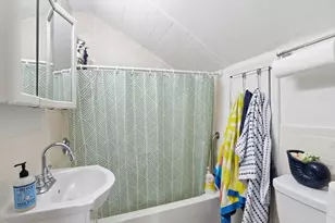 84 Healy St, Fall River, MA 02723 - Photo 21