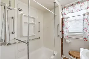 84 Healy St, Fall River, MA 02723 - Photo 11