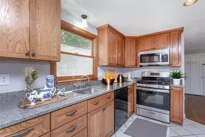 85 Briarwood Rd, Tewksbury, MA 01876 - Photo 7