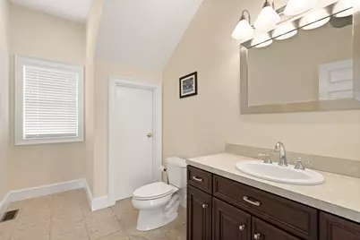 4 Broad St, Plainville, MA 02762 - Photo 19