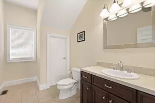 4 Broad St, Plainville, MA 02762 - Photo 19