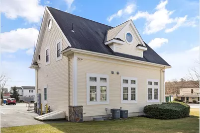 4 Broad St, Plainville, MA 02762 - Photo 3