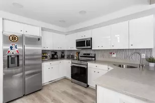 2 Kendall St, Walpole, MA 02081 - Photo 3