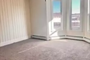 121 Newton St, Holyoke, MA 01040 - Photo 17