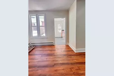 121 Newton St #1, Holyoke, MA 01040 - Photo 3